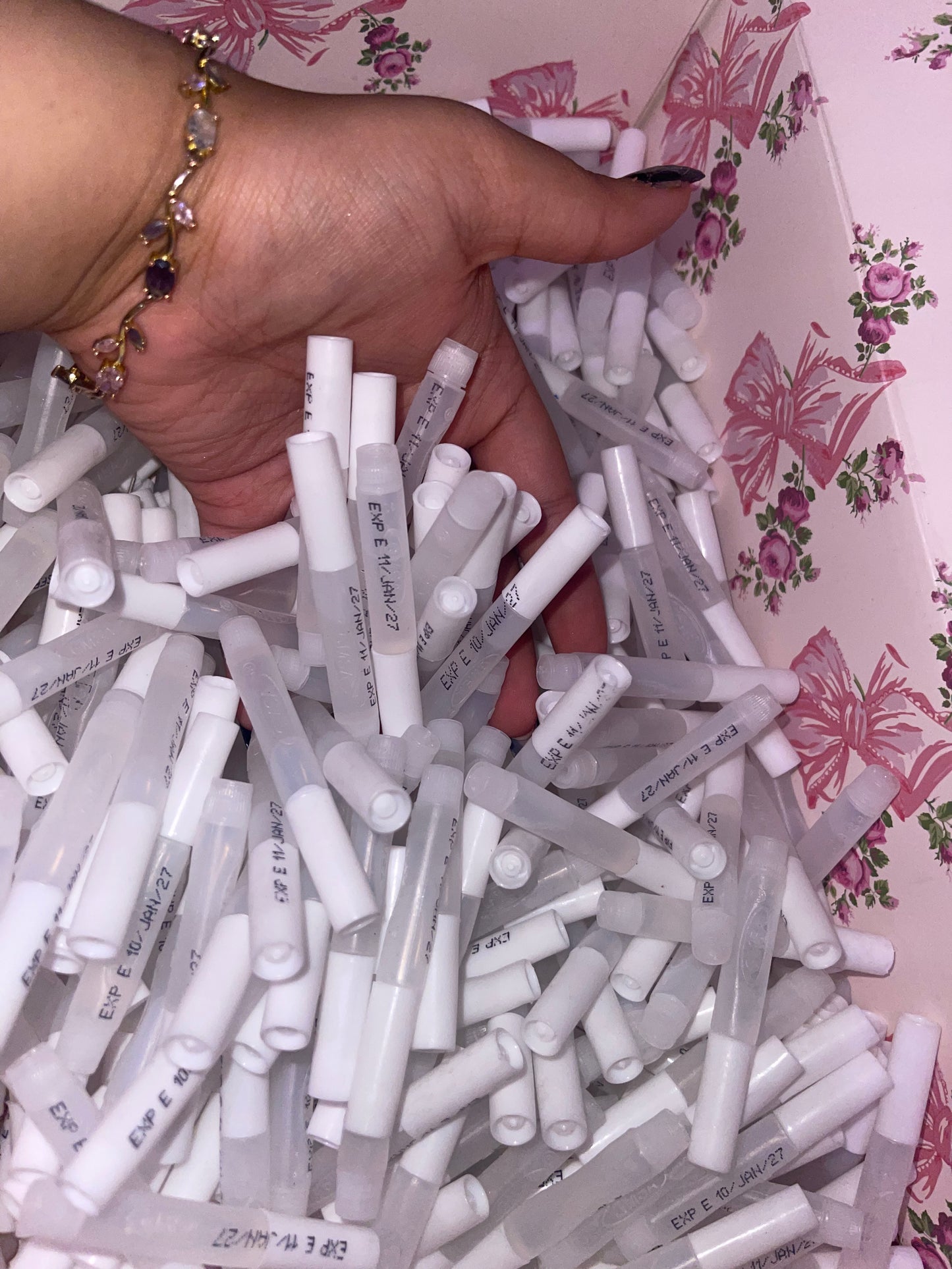 Nail Glue