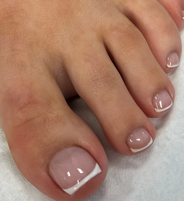 FRENCH - TOE NAILS