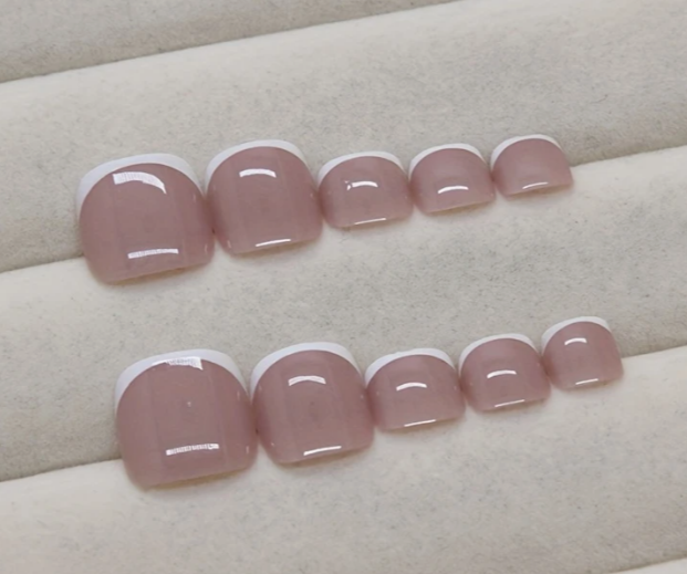FRENCH - TOE NAILS